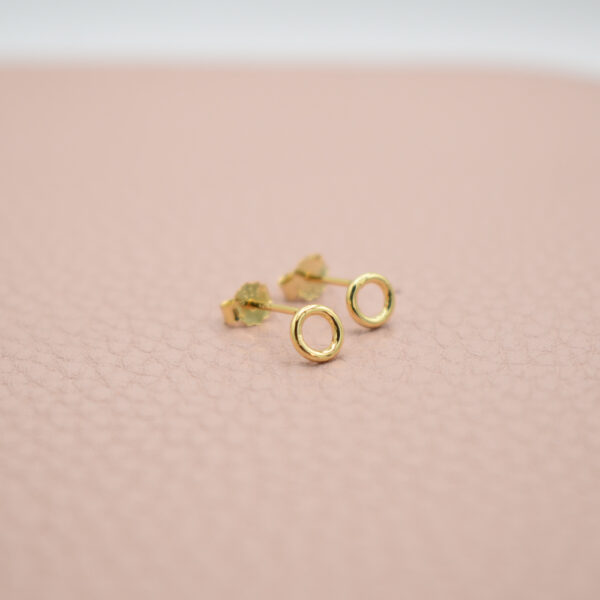Aretes Circle Plata 925 con baño de oro 18k